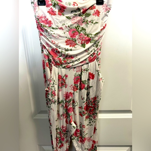 Floral jump suit - Picture 1 of 2